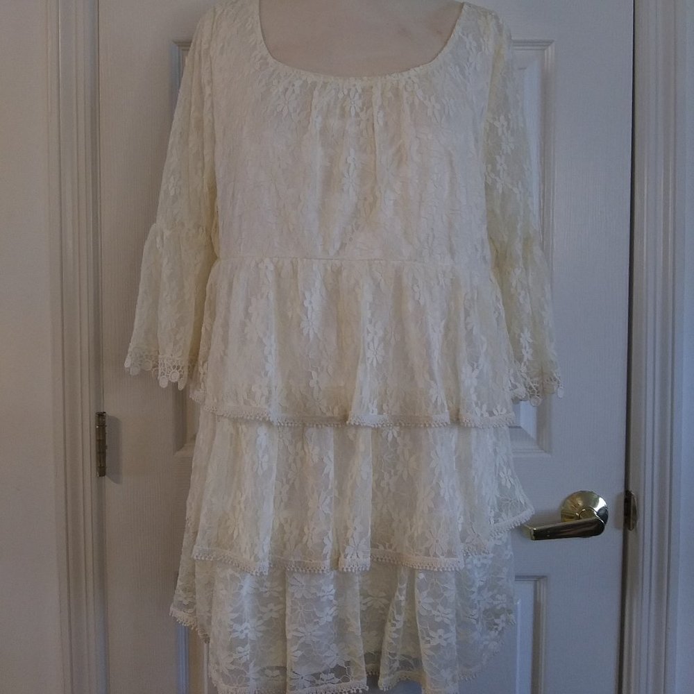 Lady Noiz | Cream Lace 3 Tier Tunic | M | New